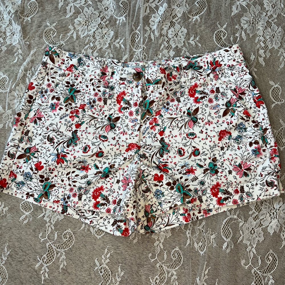 Gap White Floral Shorts